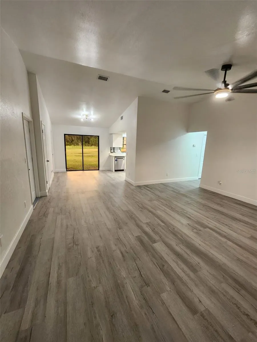 8058 DEERWOOD CIR