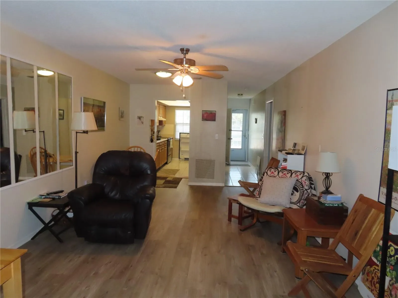 300 CLYDE LN #207, #207