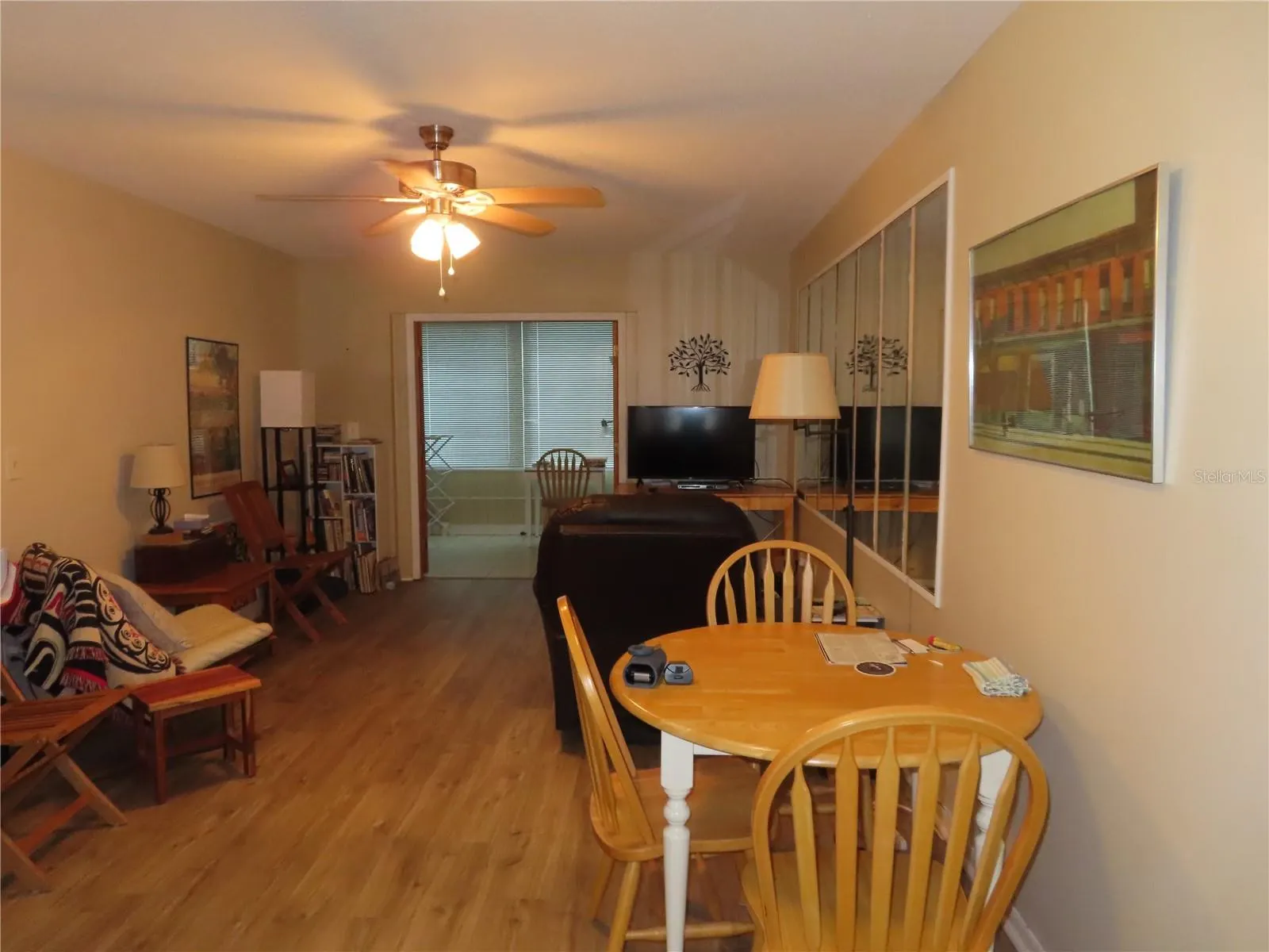 300 CLYDE LN #207, #207