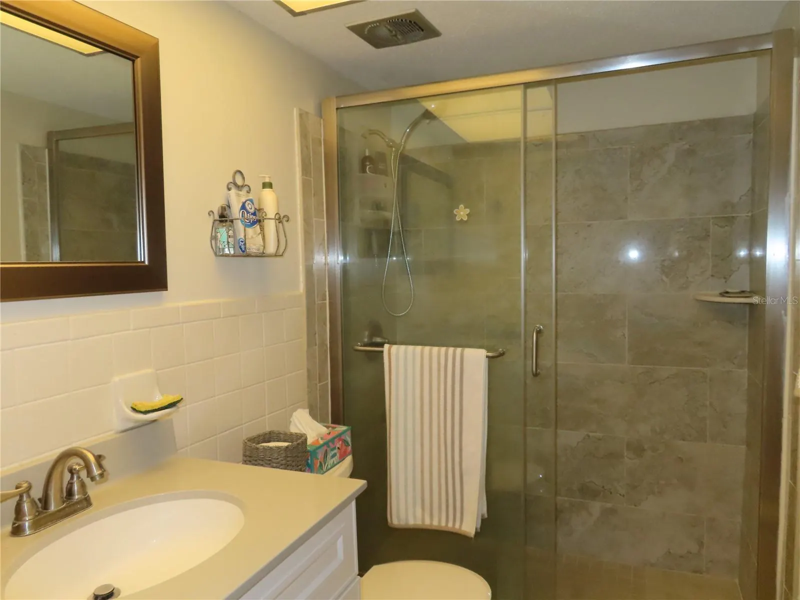 300 CLYDE LN #207, #207