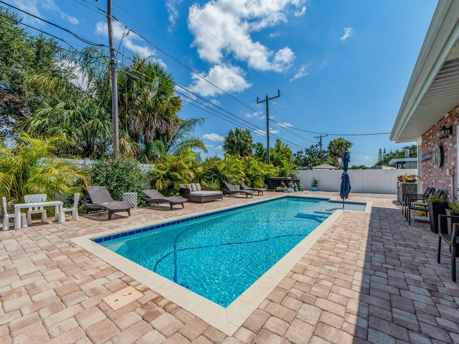 10935 105TH AVE