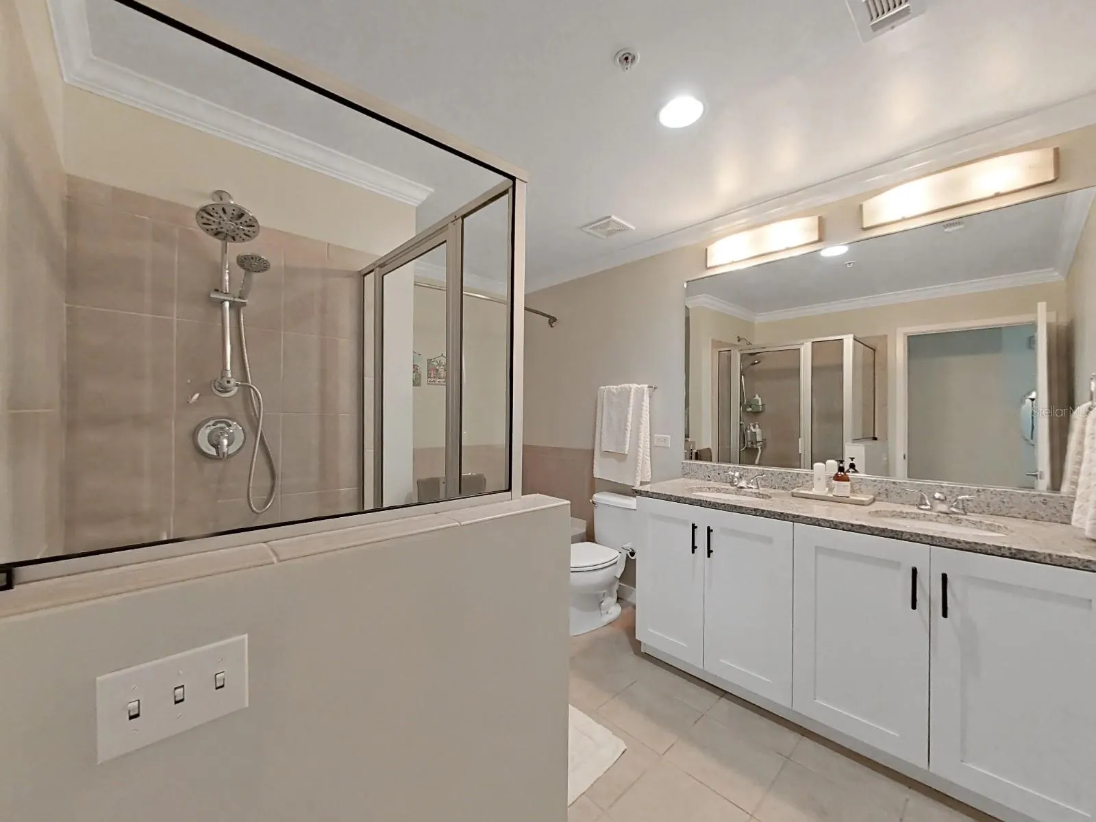 777 N ASHLEY DR #807, #807