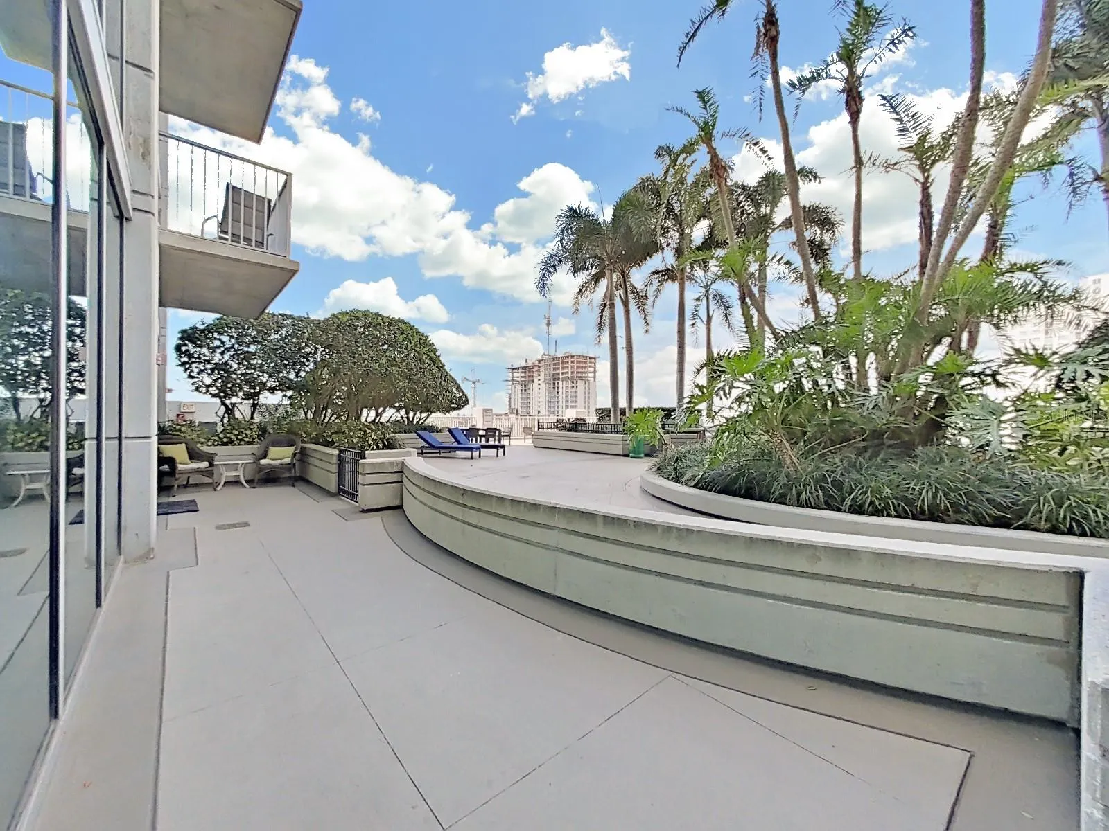 777 N ASHLEY DR #807, #807