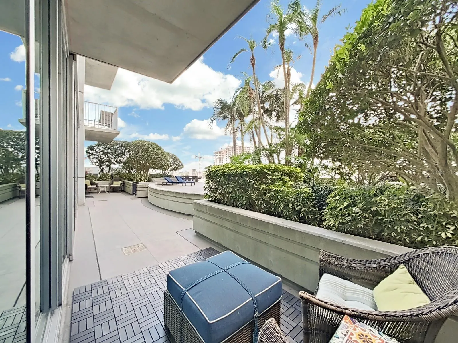 777 N ASHLEY DR #807, #807