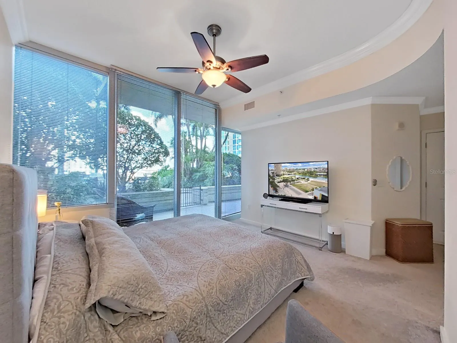 777 N ASHLEY DR #807, #807
