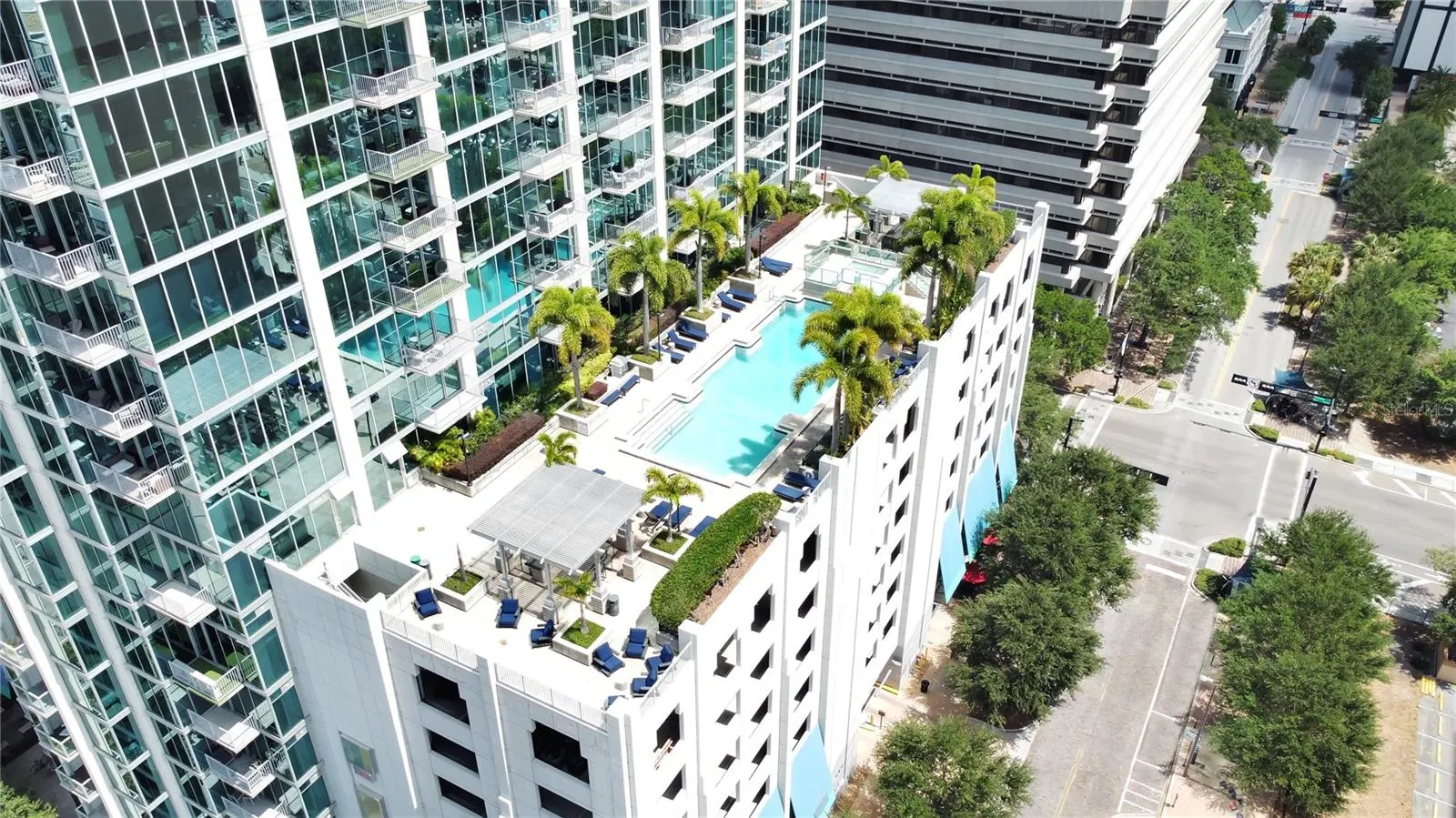 777 N ASHLEY DR #807, #807