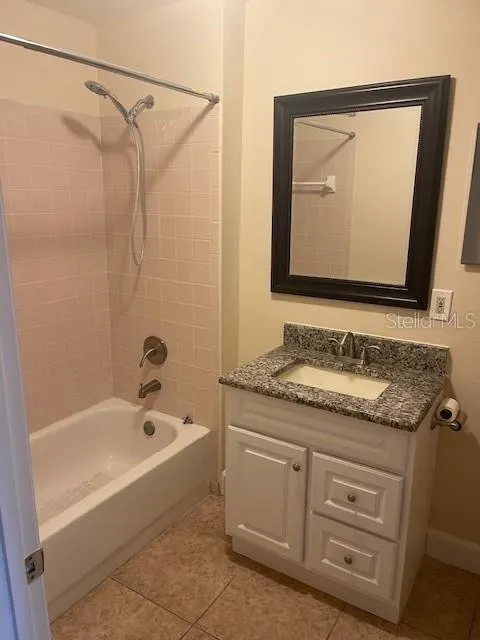 3573 BENITO JUAREZ CIR