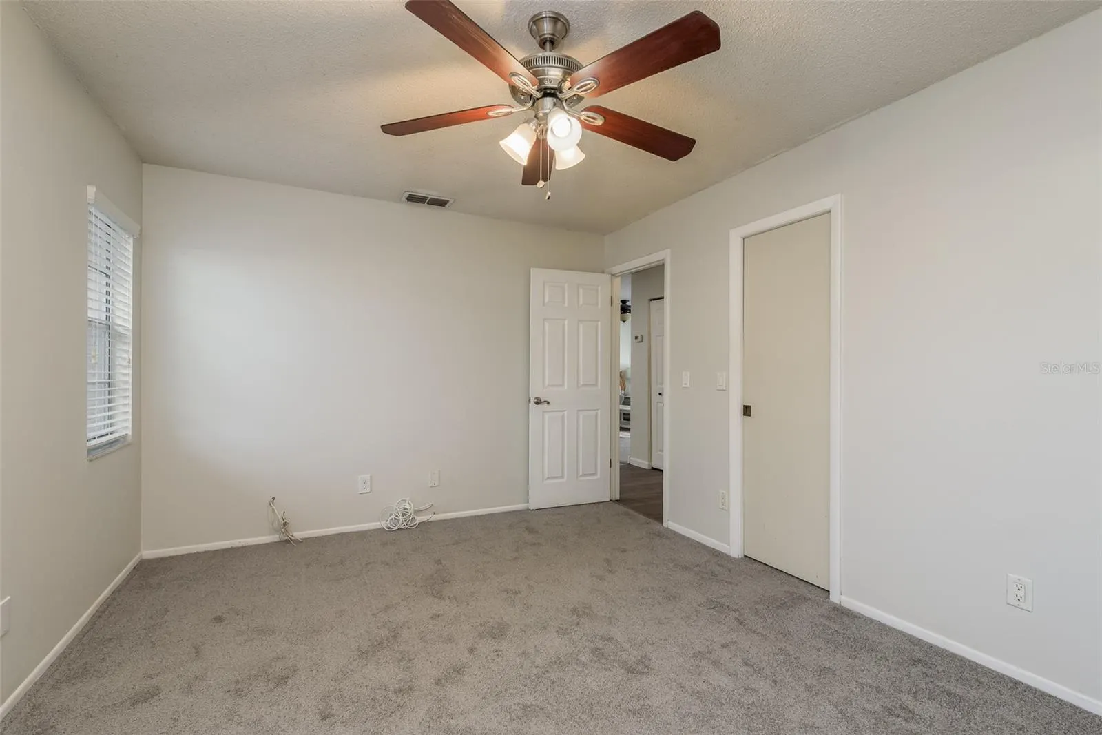 429 EVERGREEN DR