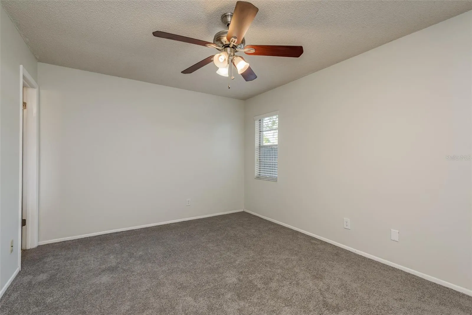429 EVERGREEN DR