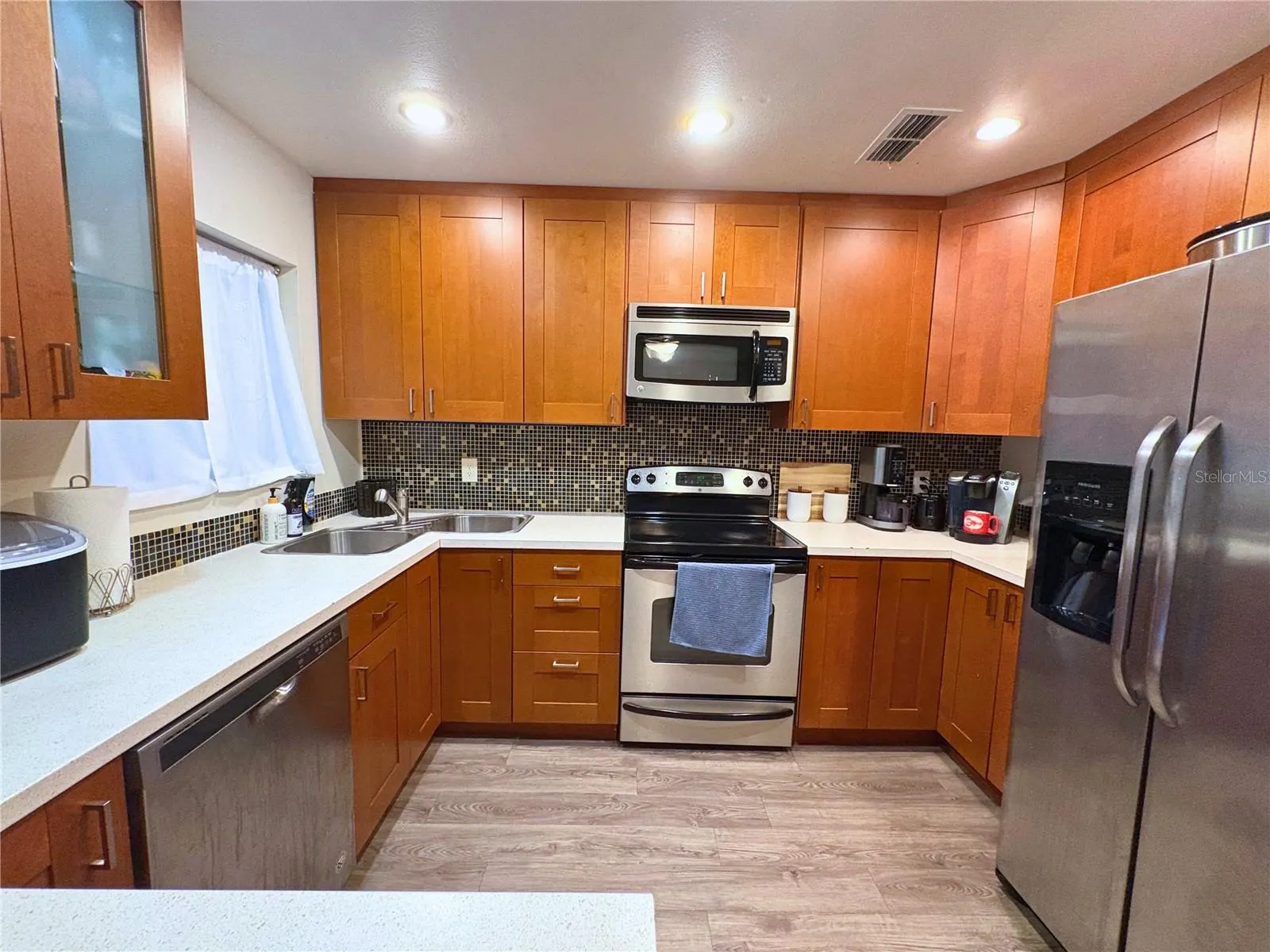 429 EVERGREEN DR