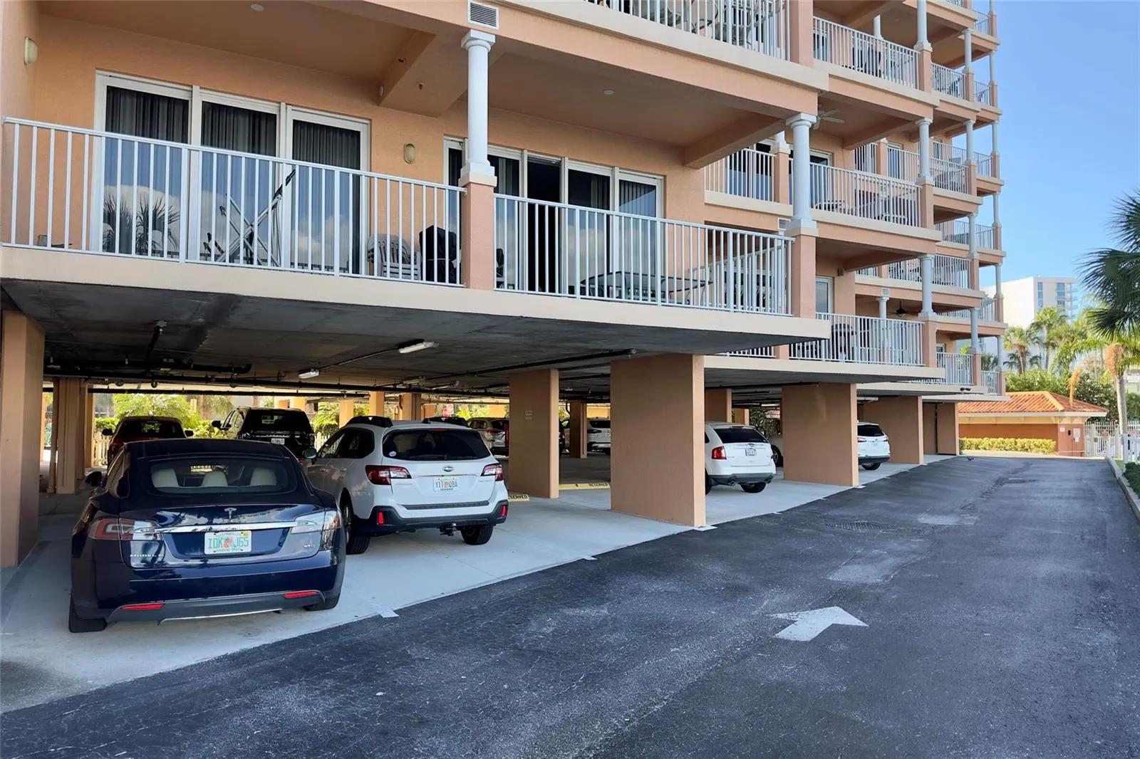 530 S GULFVIEW BLVD #805, #805