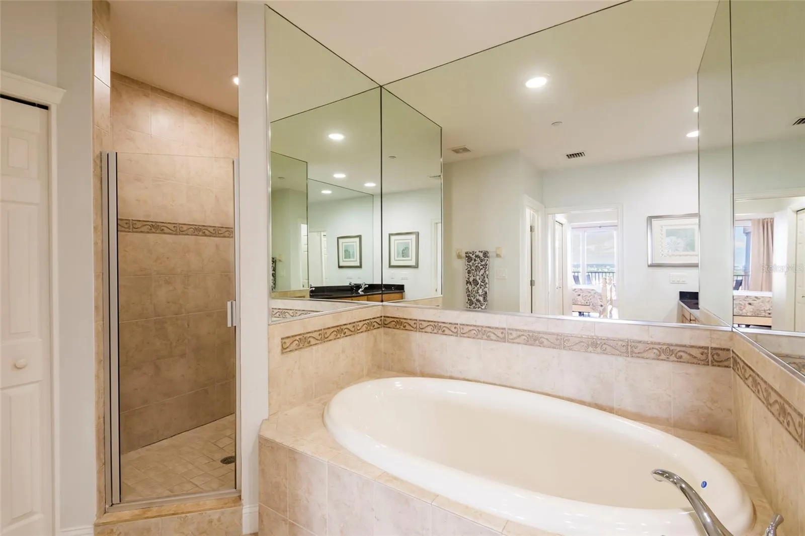 530 S GULFVIEW BLVD #805, #805