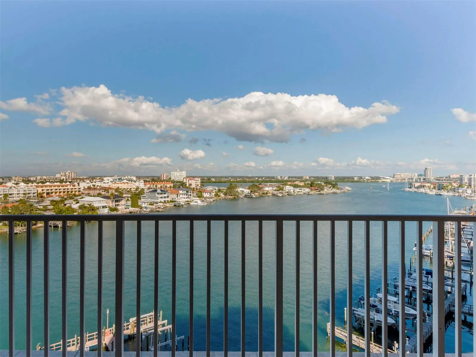 530 S GULFVIEW BLVD #805, #805