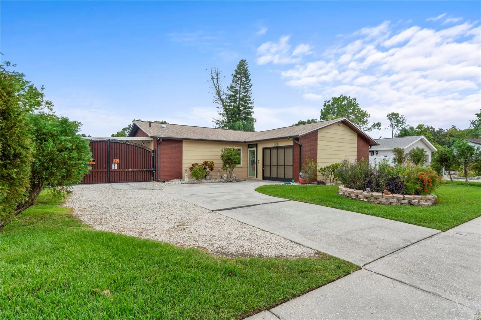4912 HI VISTA CIR