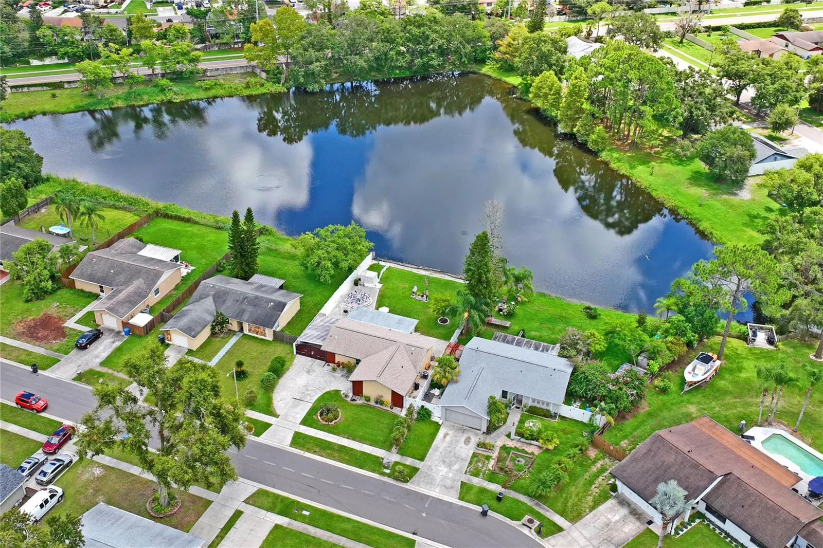 4912 HI VISTA CIR