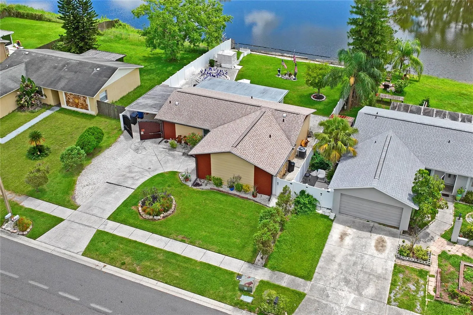 4912 HI VISTA CIR