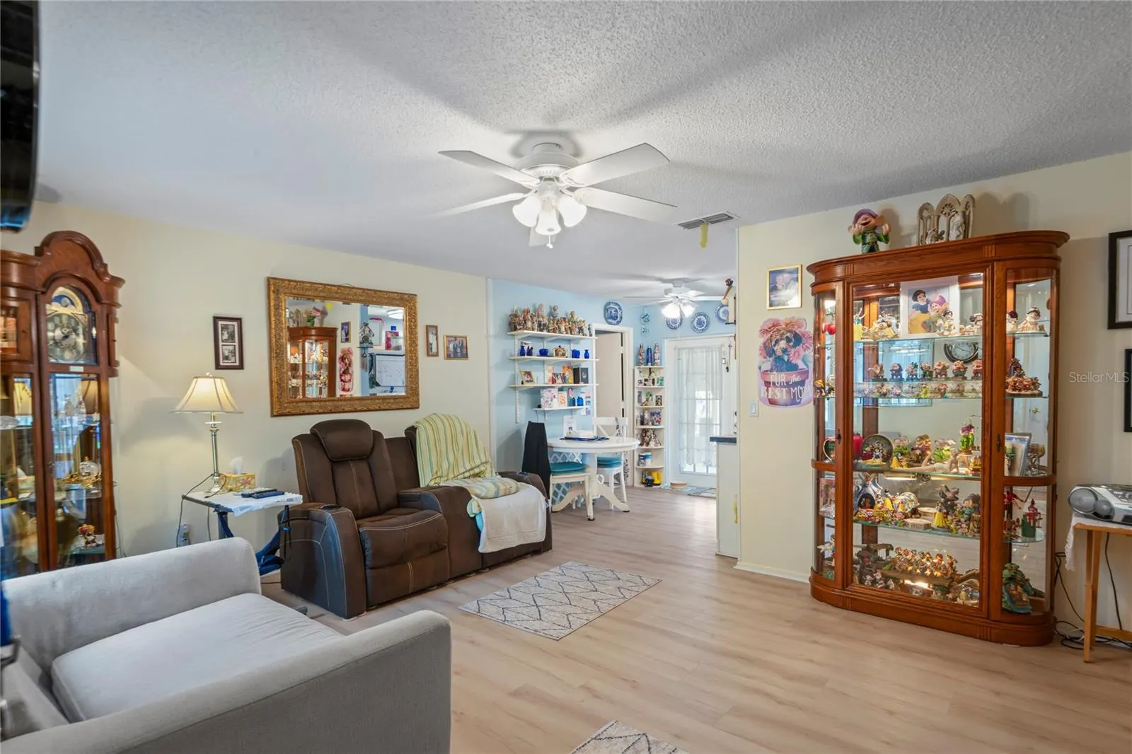 4912 HI VISTA CIR