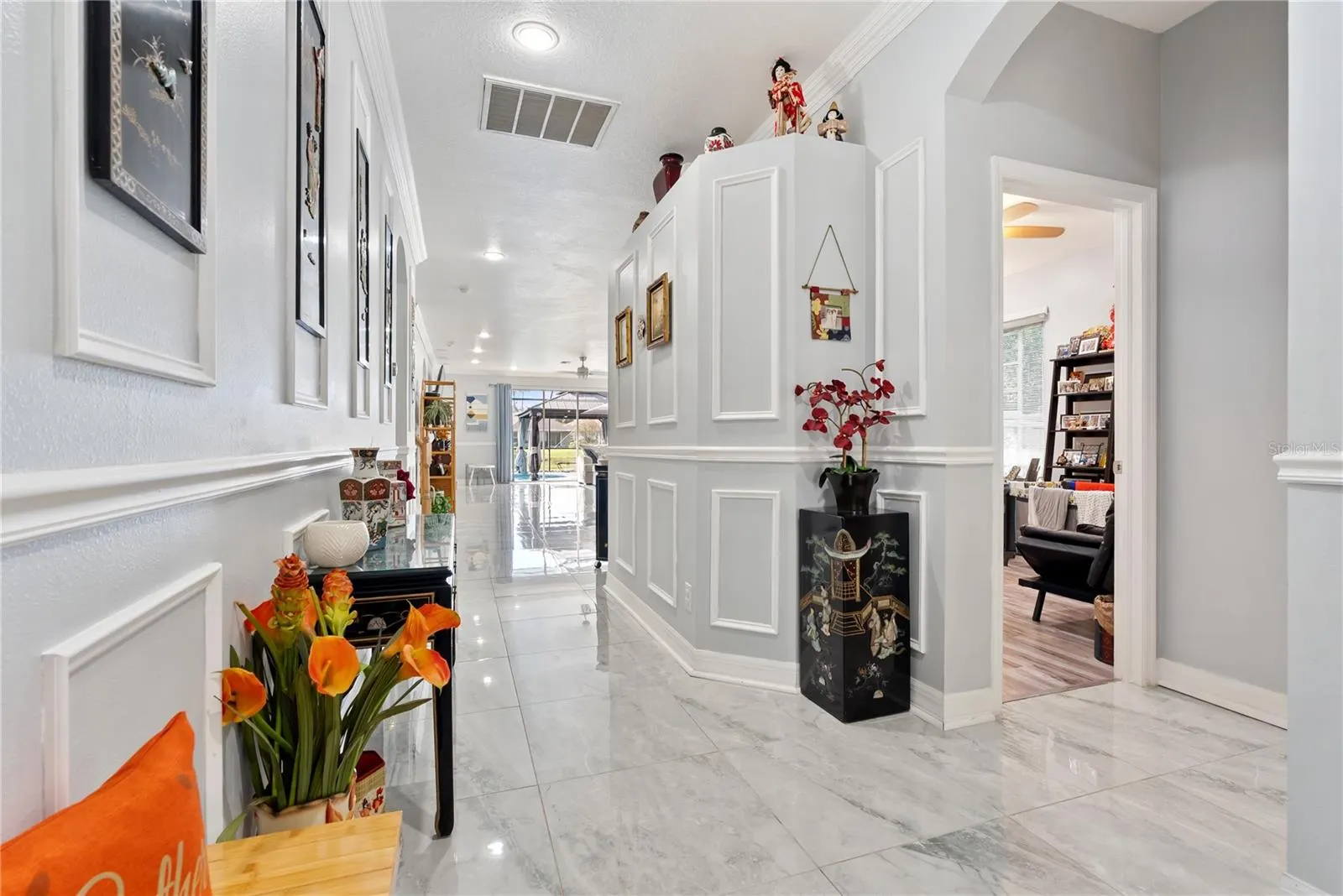 8118 CAMELLA LN