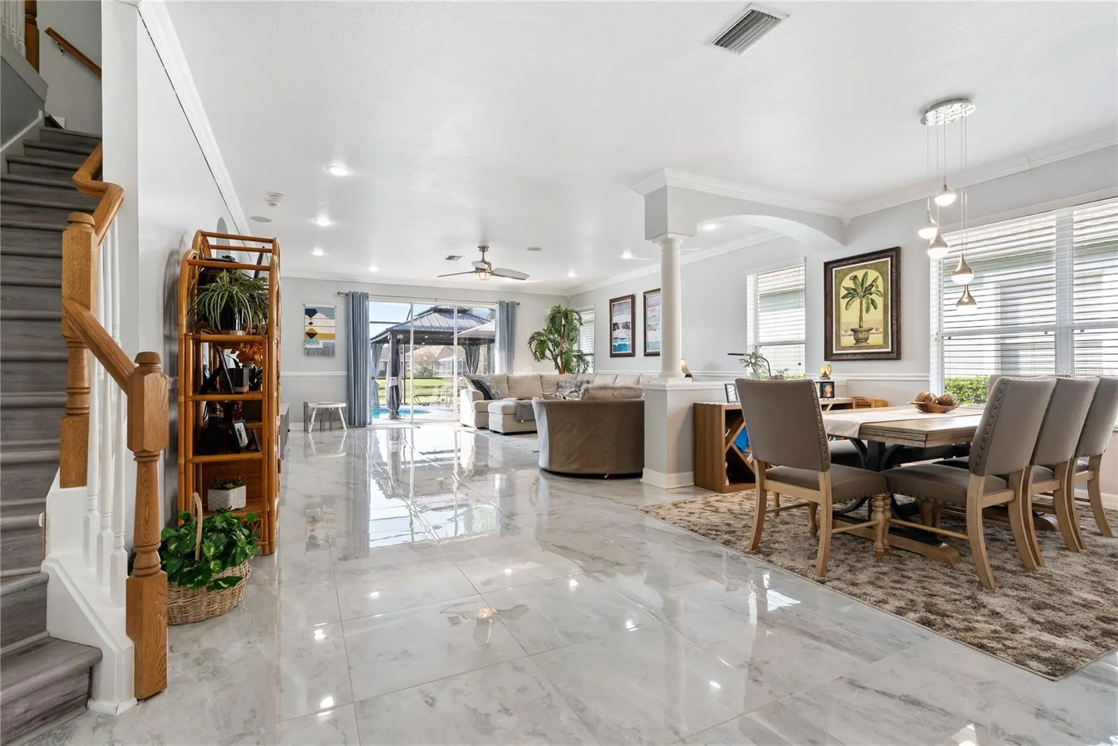 8118 CAMELLA LN