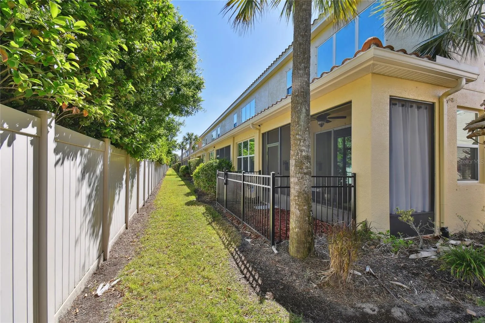 8747 TERRACINA LAKE DR