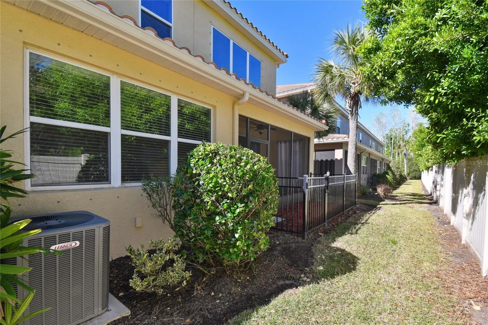 8747 TERRACINA LAKE DR