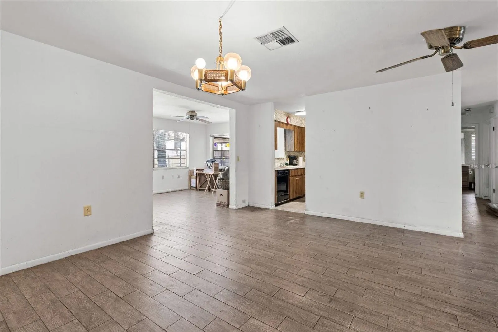 64 SJ KELLNER BLVD