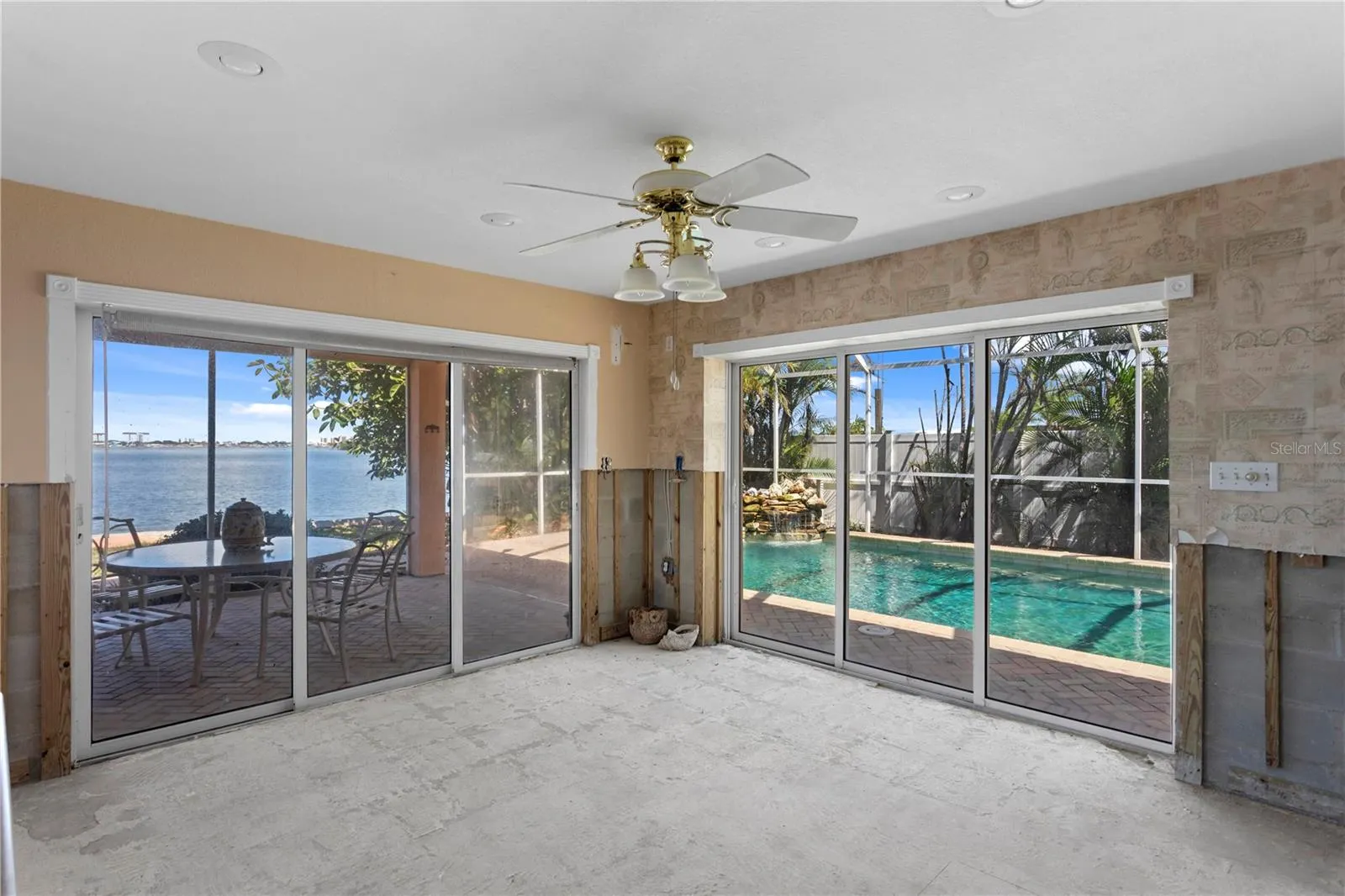 1840 VENETIAN POINT DR
