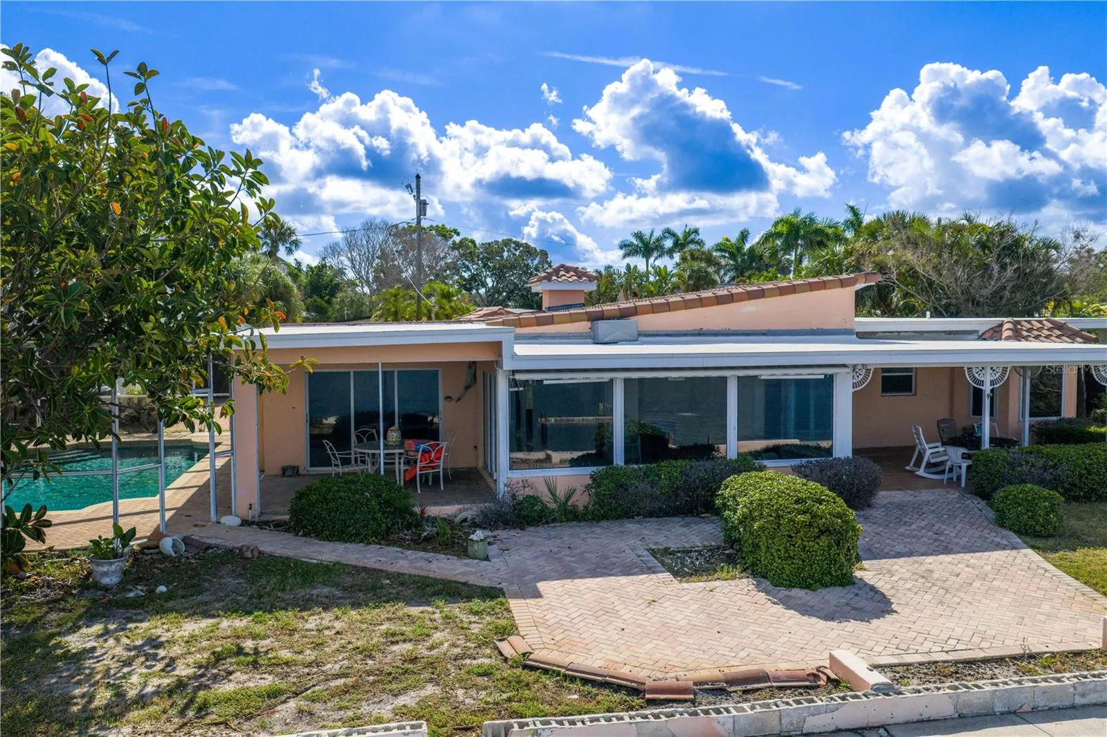 1840 VENETIAN POINT DR