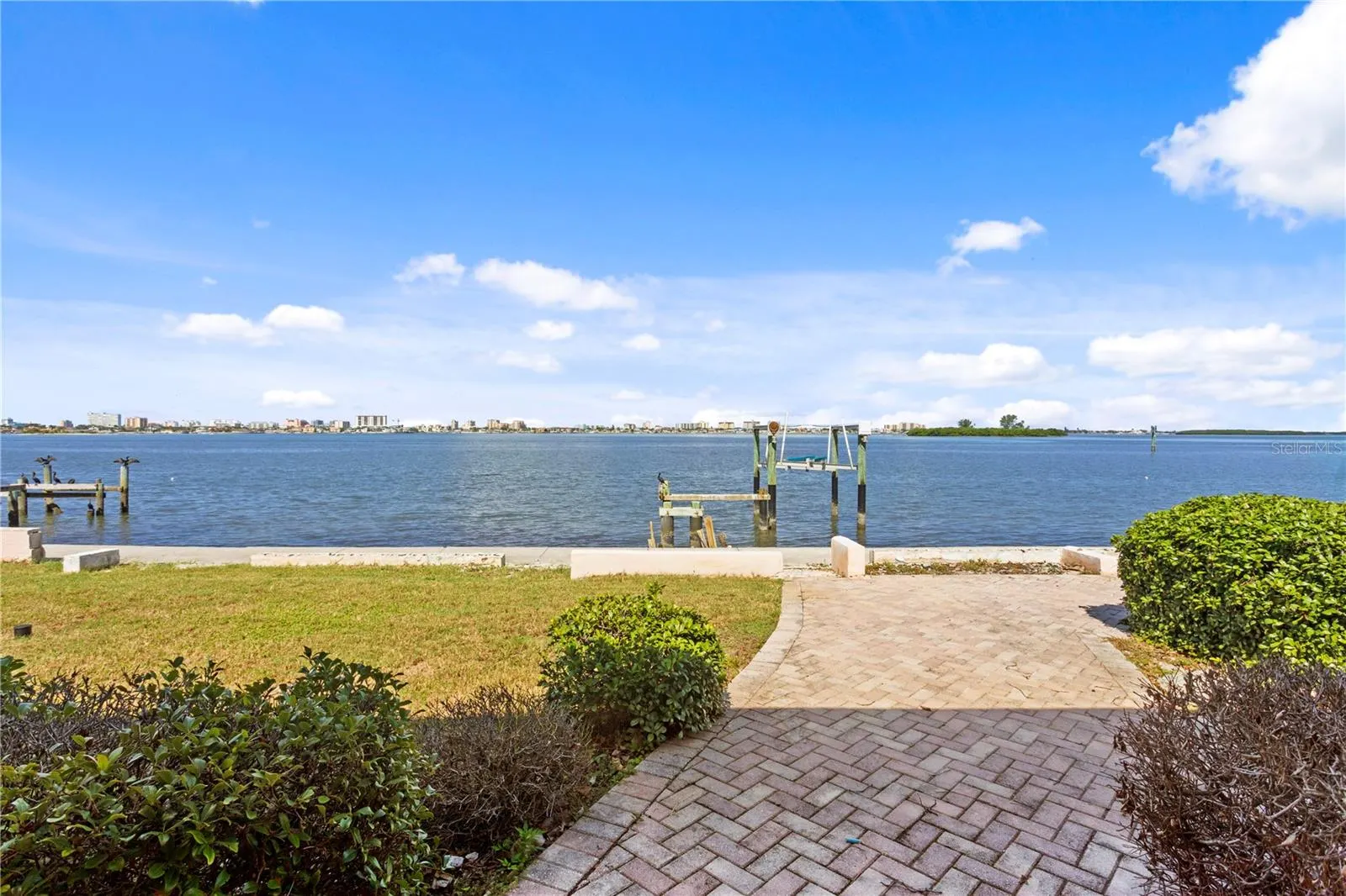 1840 VENETIAN POINT DR