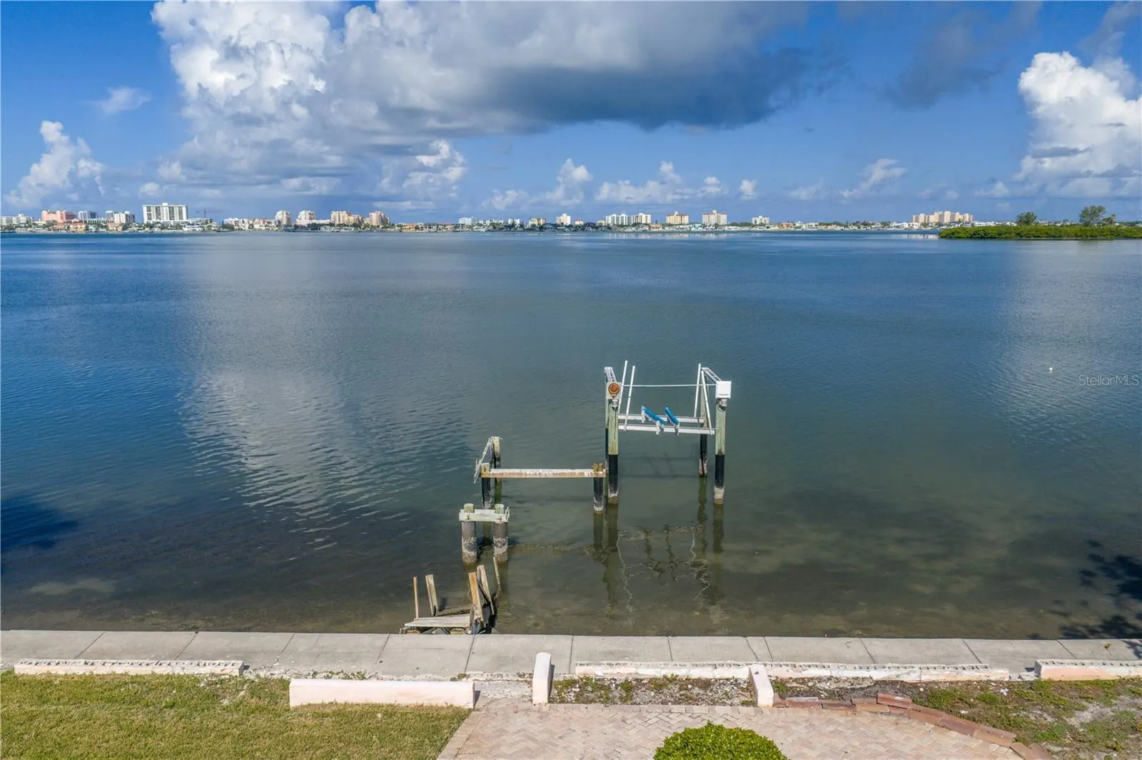 1840 VENETIAN POINT DR