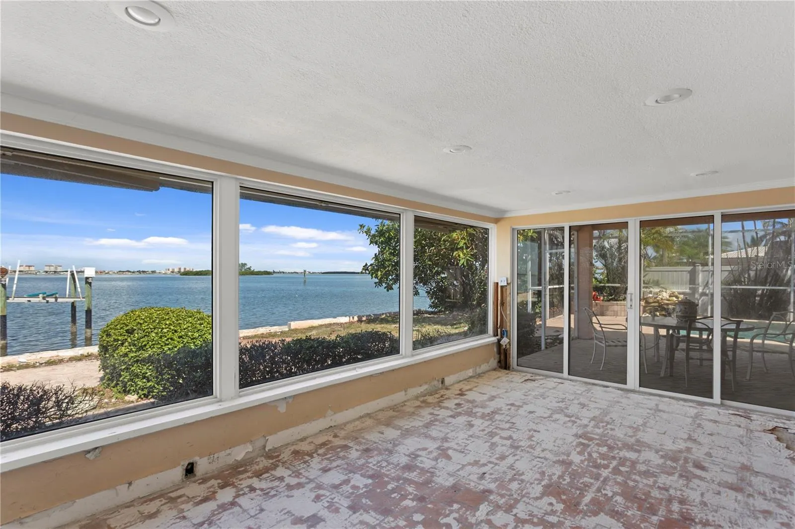 1840 VENETIAN POINT DR