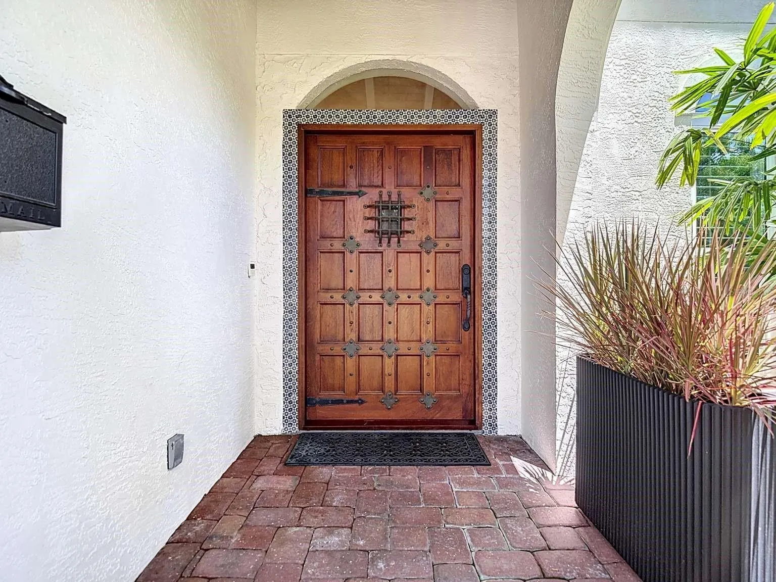 4215 W CULBREATH AVE
