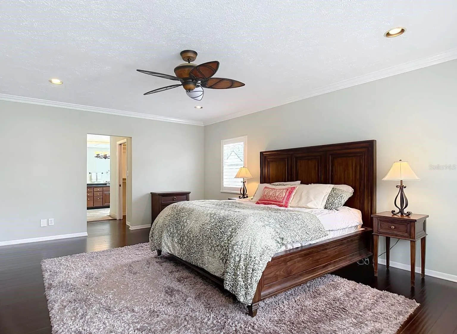 4215 W CULBREATH AVE