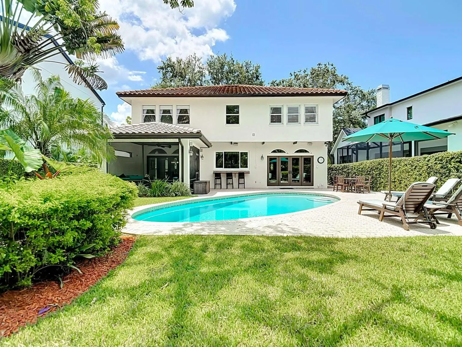 4215 W CULBREATH AVE