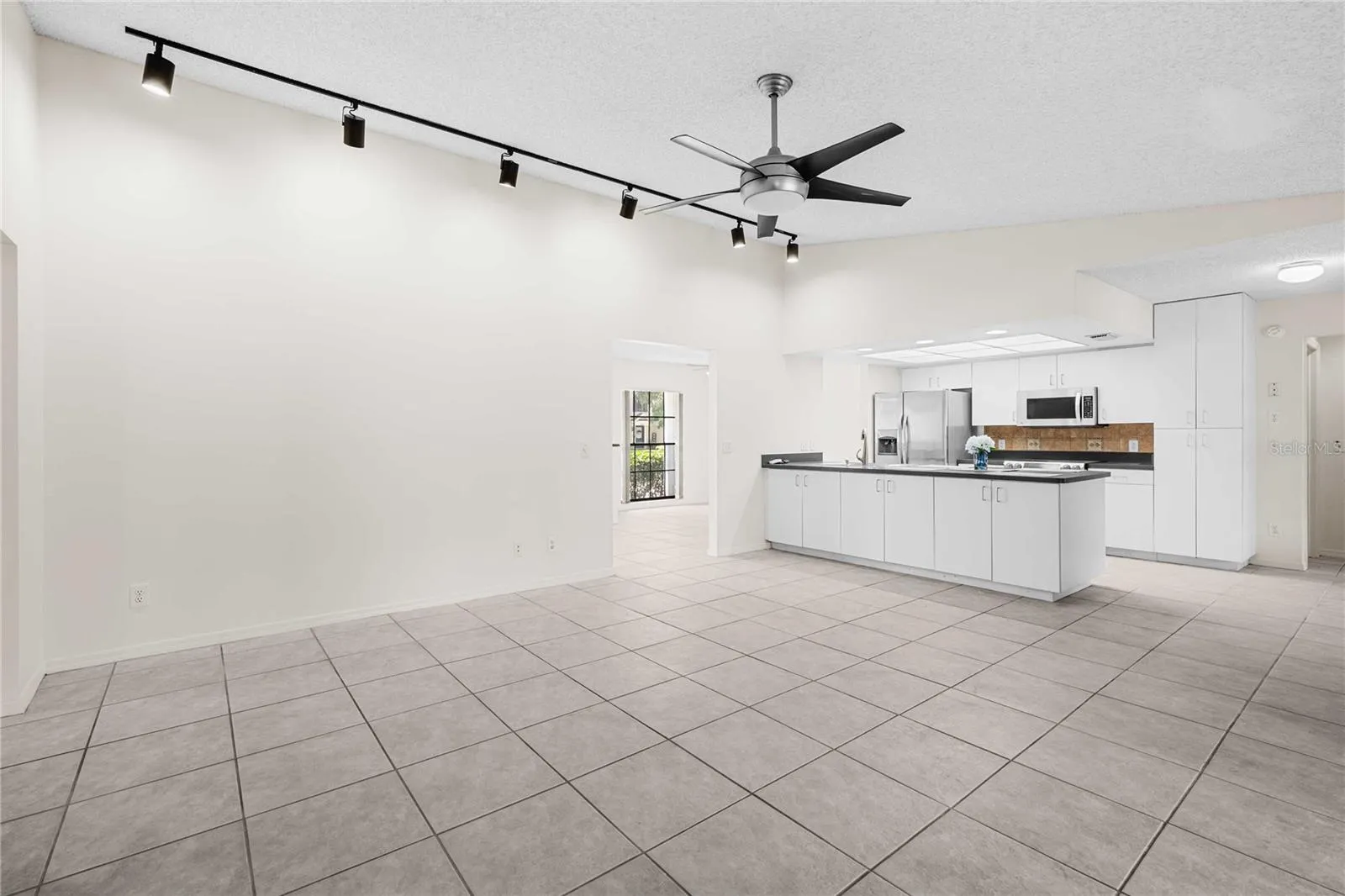 803 BENNINGER DR