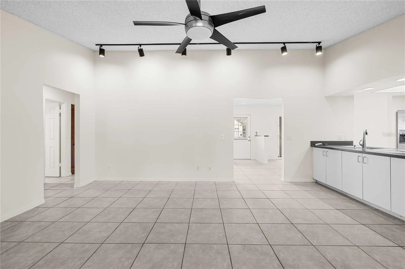 803 BENNINGER DR