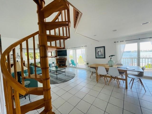 1104 PASS A GRILLE WAY