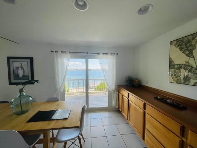 1104 PASS A GRILLE WAY