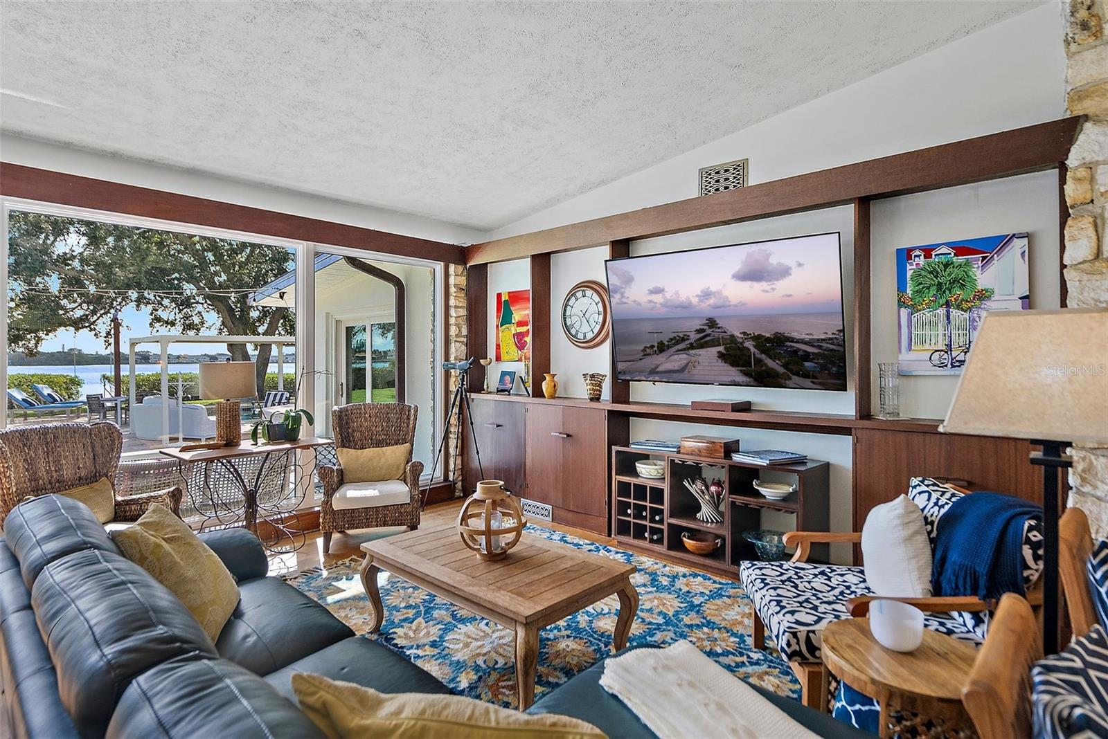 230 DRIFTWOOD RD SE
