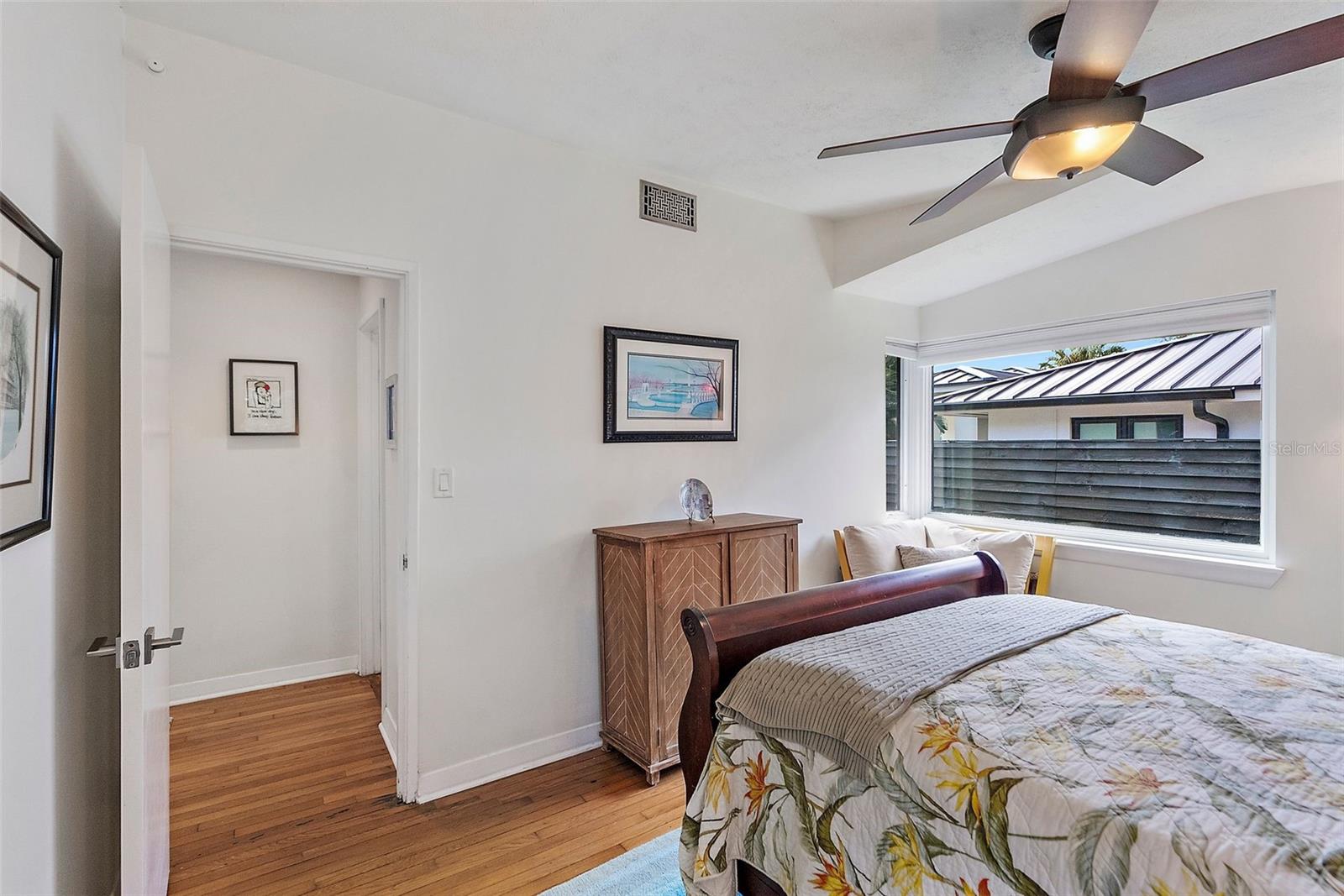 230 DRIFTWOOD RD SE