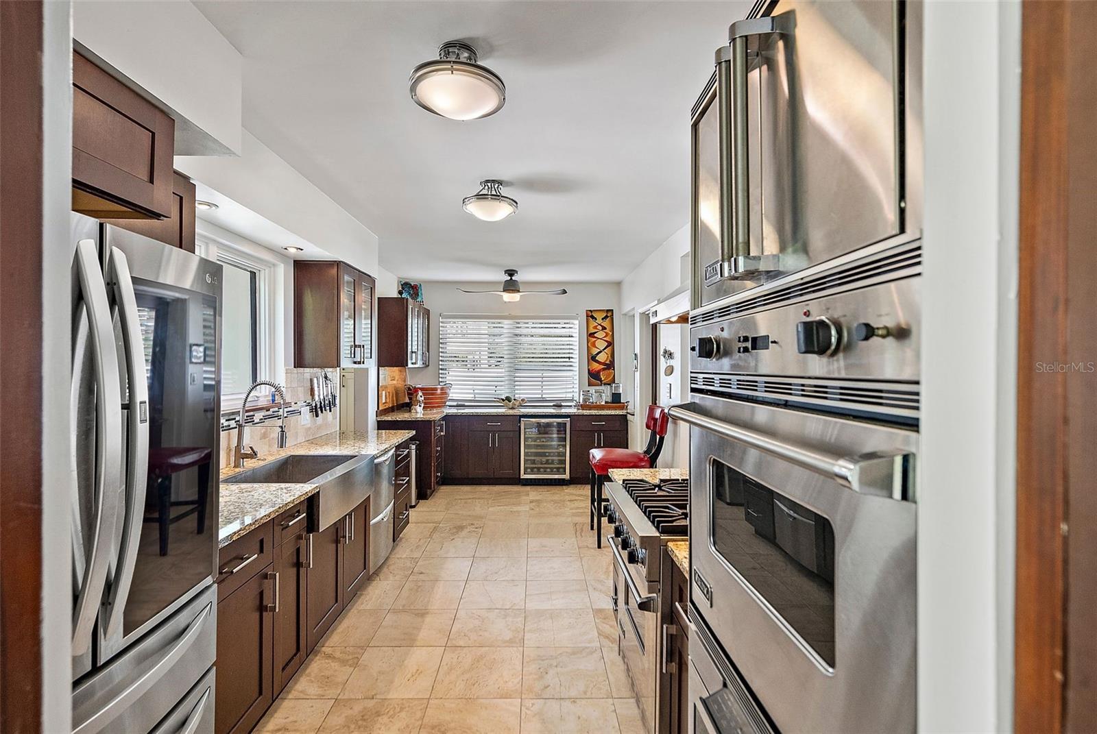 230 DRIFTWOOD RD SE