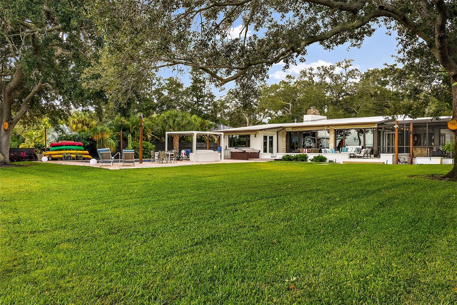 230 DRIFTWOOD RD SE