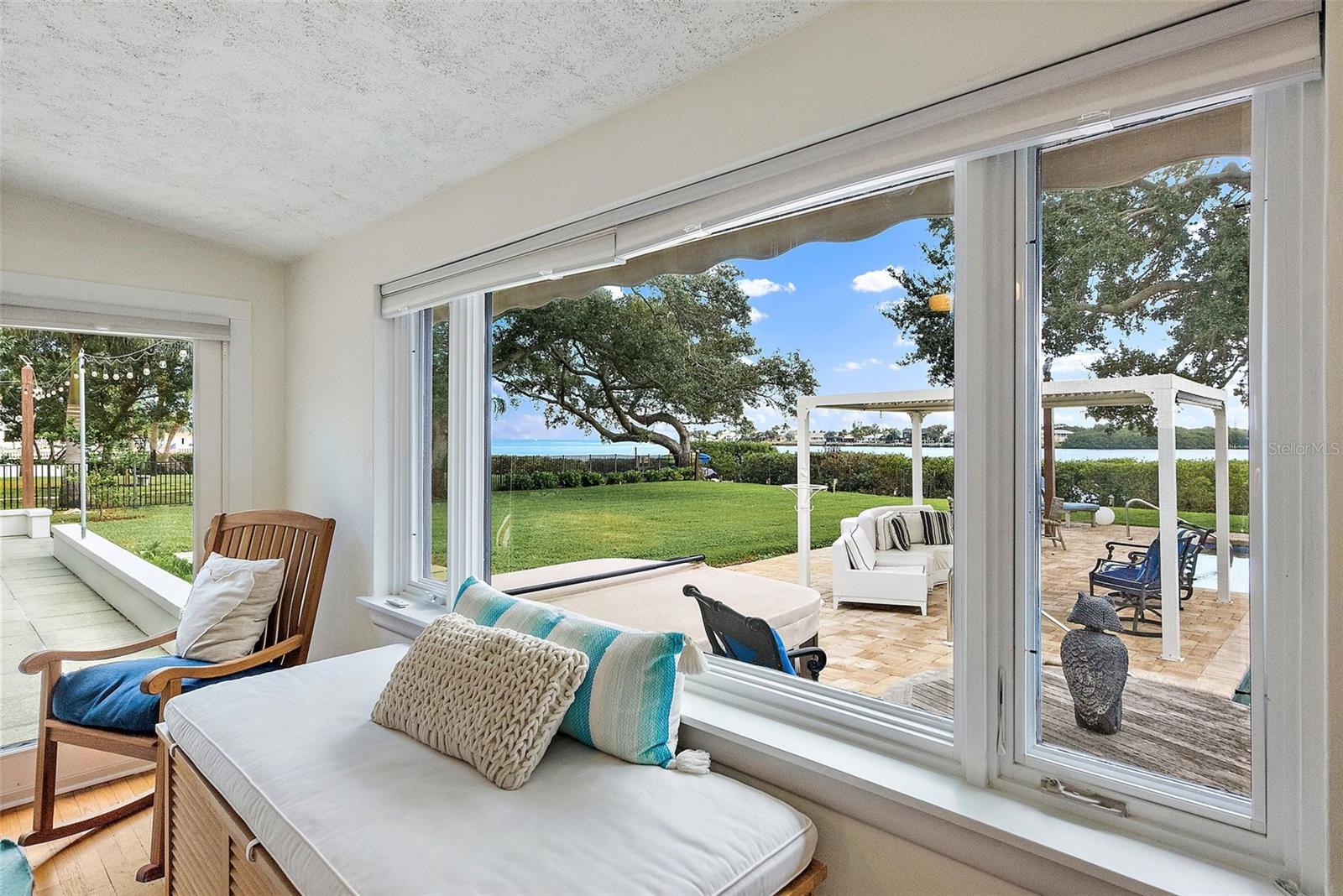 230 DRIFTWOOD RD SE