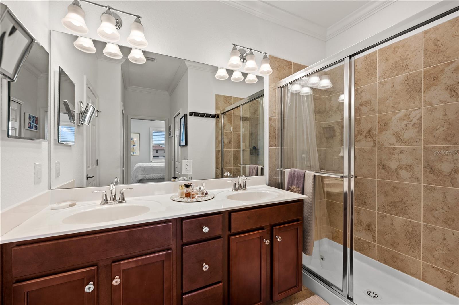 20381 LAGENTE CIR