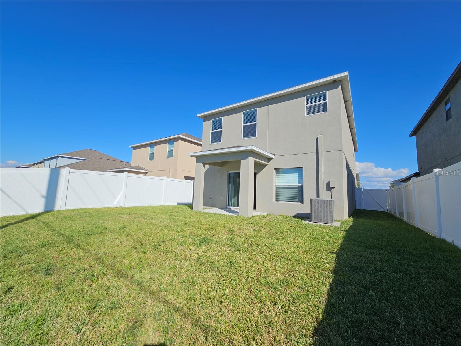 1828 HAWKS VIEW DR