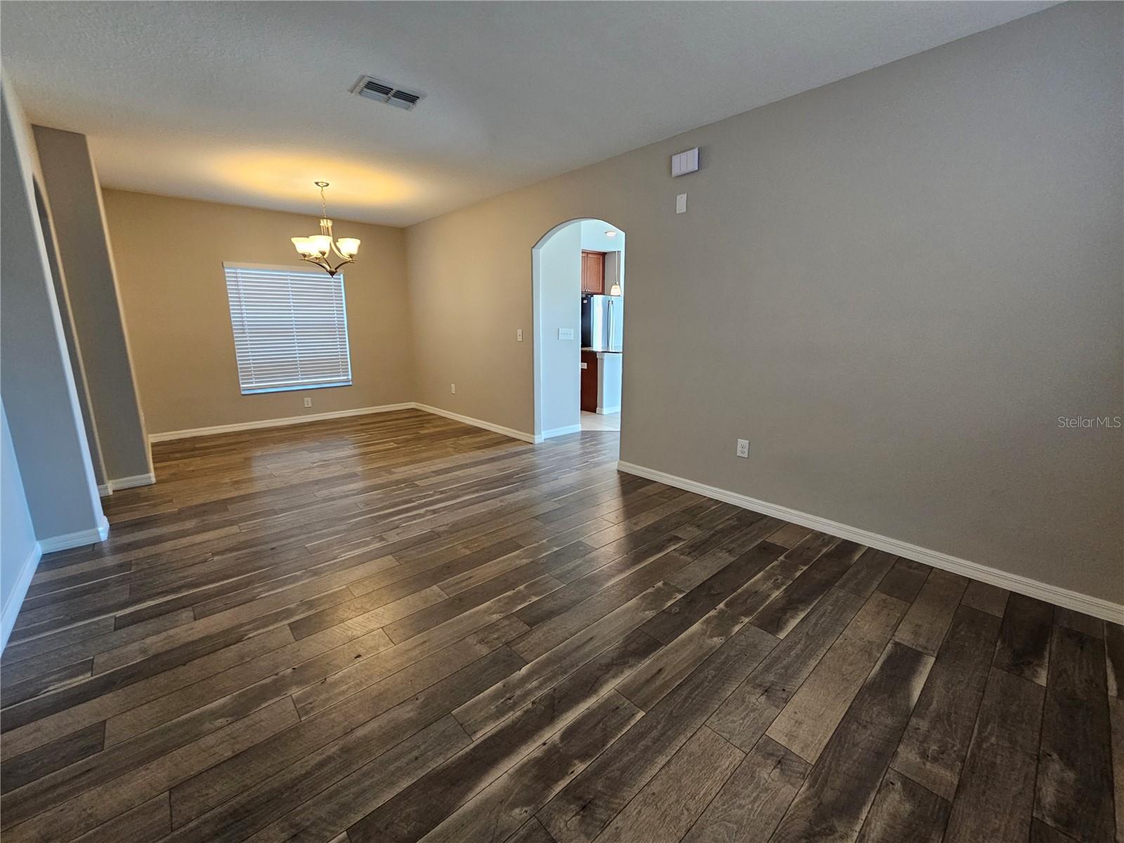 1828 HAWKS VIEW DR