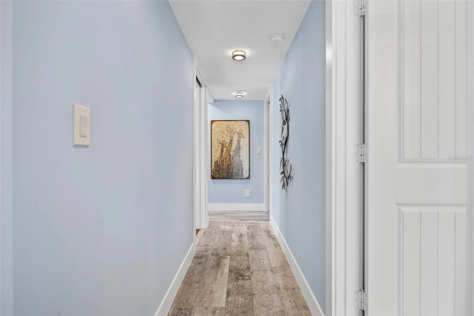 2225 GENESEA LN