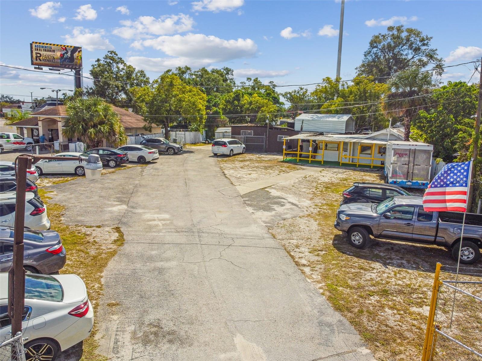 6432 N ORANGE BLOSSOM TRL