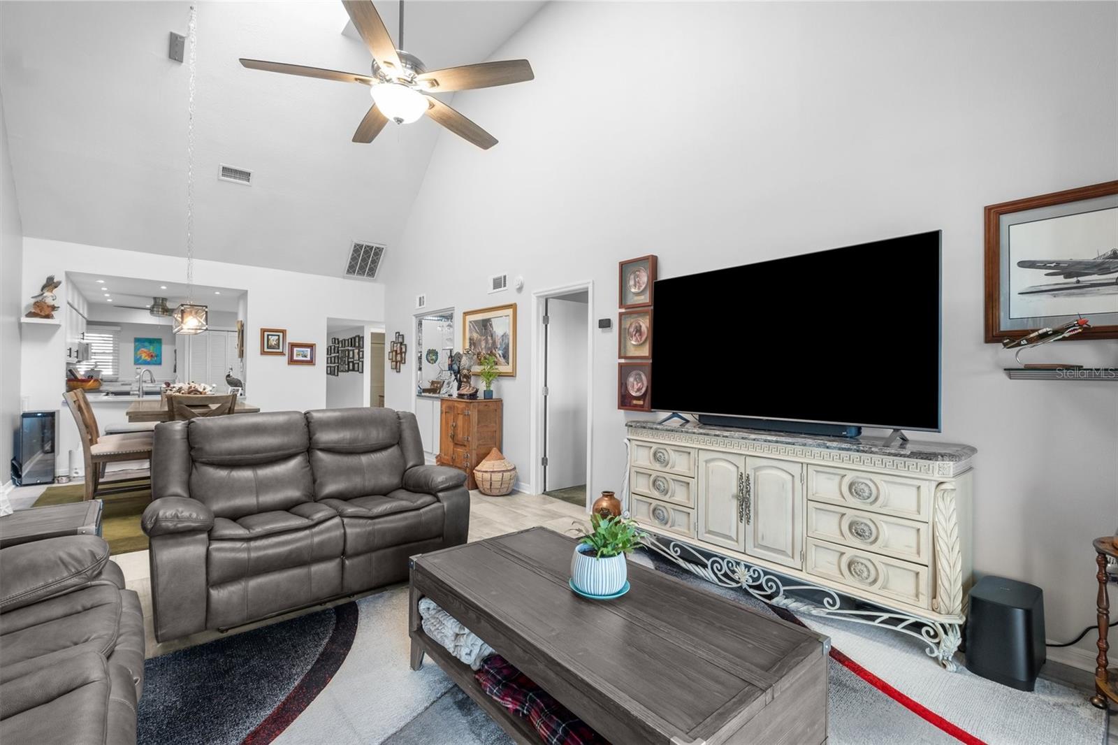 5537 SEA FOREST DR #304, #304