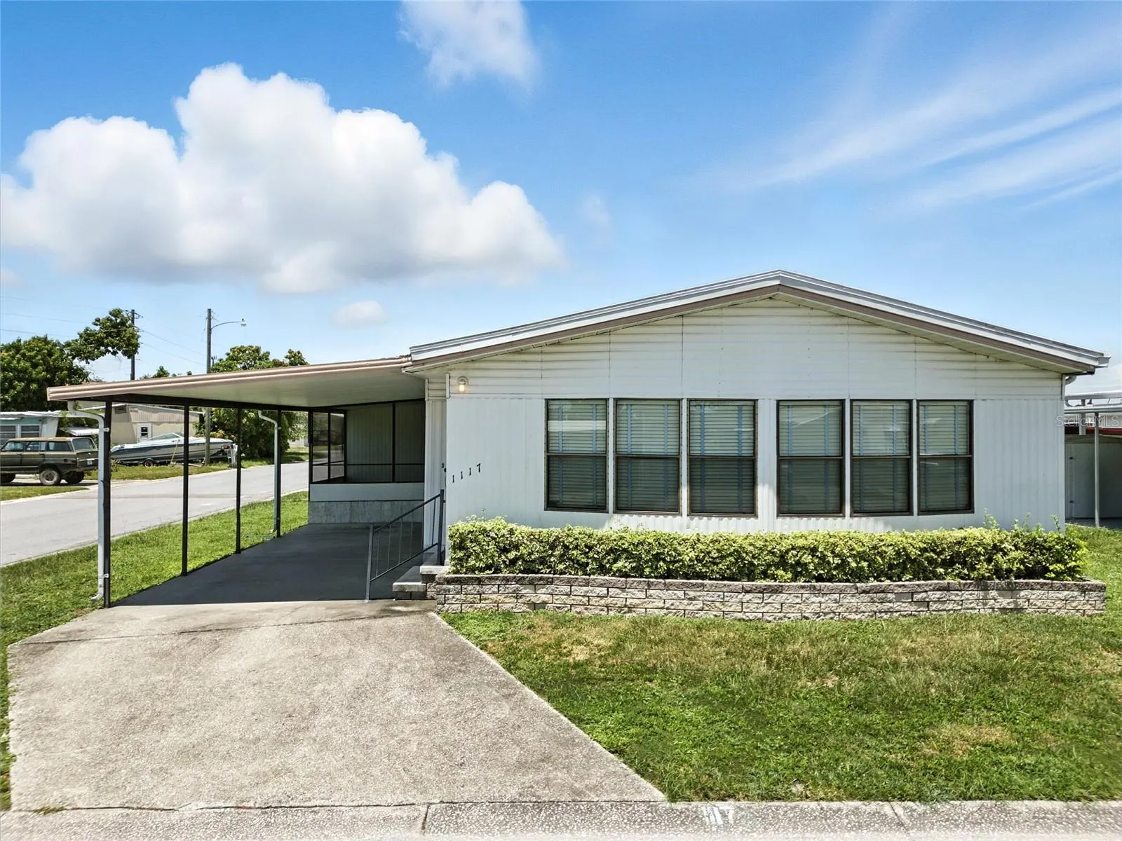 1117 50TH AVE W